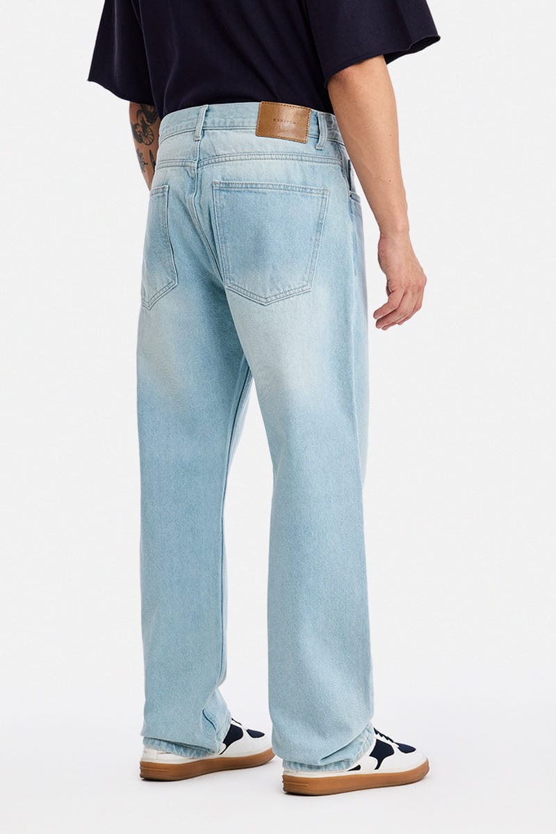 Sraight Fit Washed Jeans